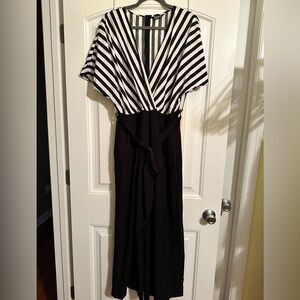 Size 18-20 BloomChic Black & White Striped Women's Jumpsuit w/tie. Never worn!